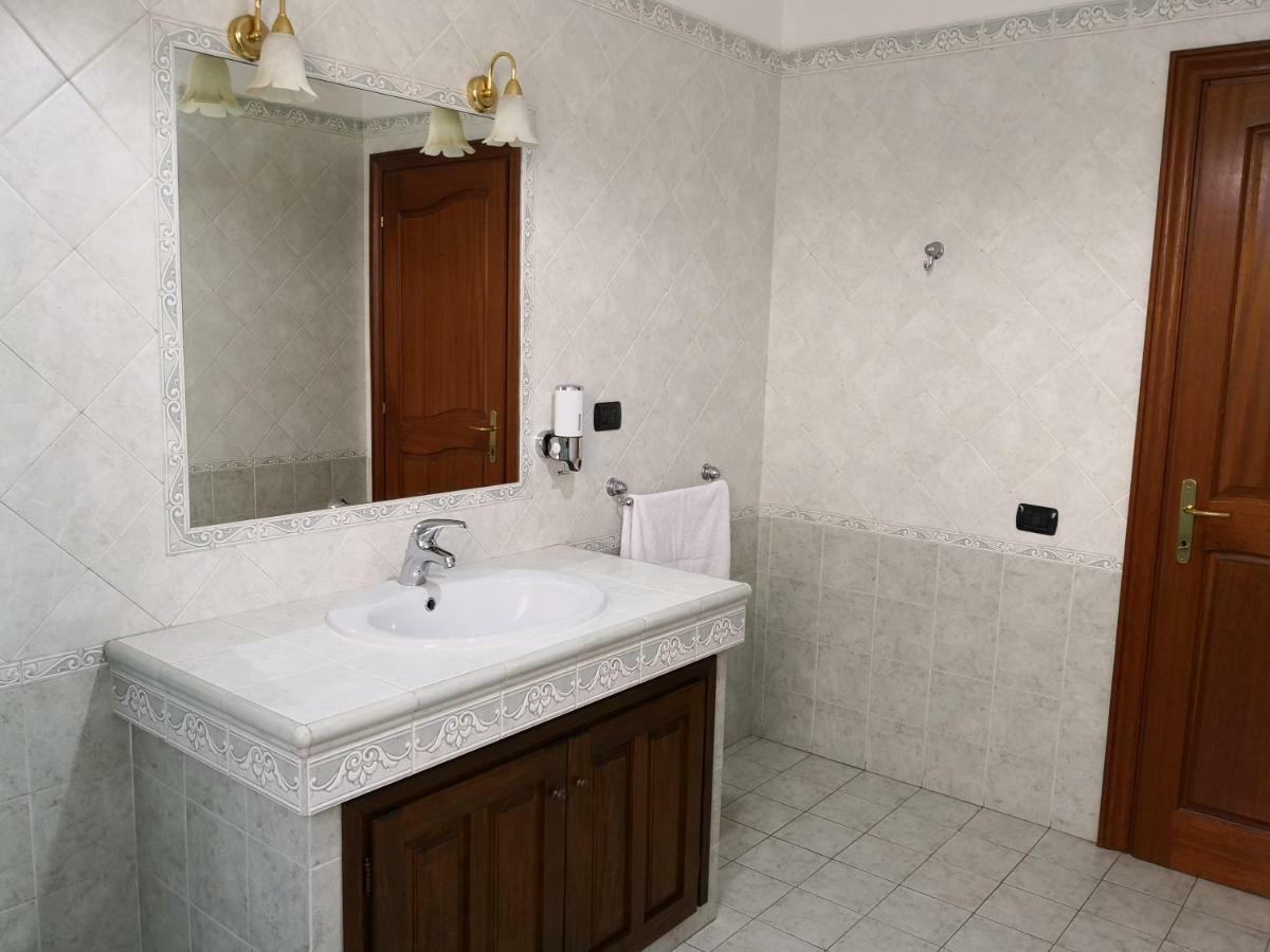 B&B Villa Martina Sardara Dış mekan fotoğraf